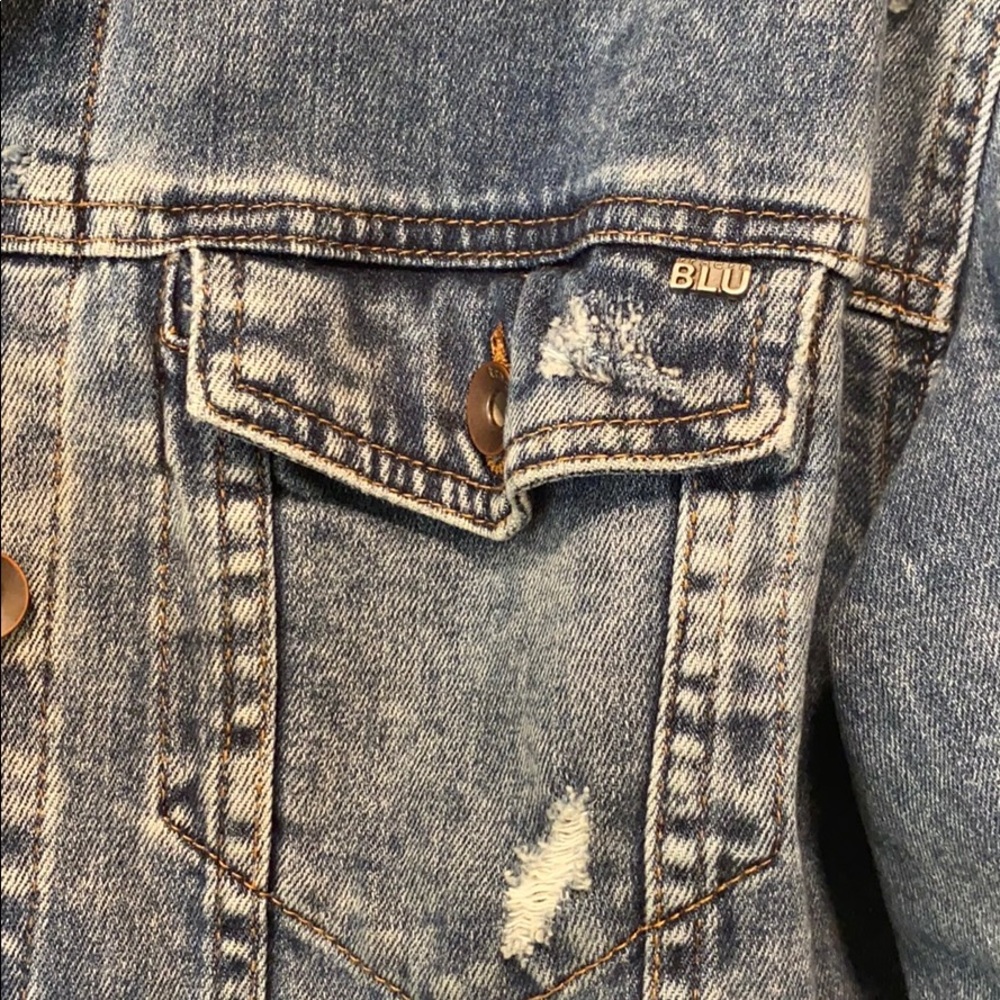 Distressed denim jacket - Picture 3 of 5
